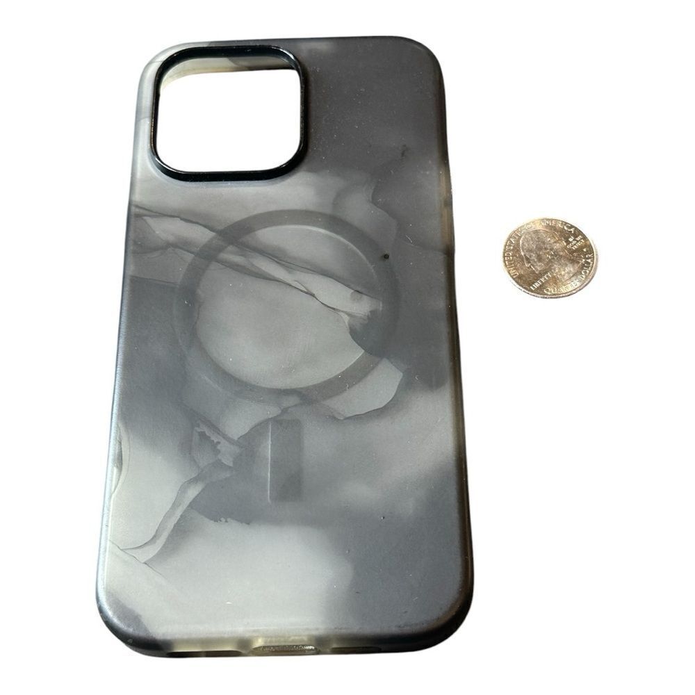 Otterbox Impact Case w/ Magsafe for iPhone 15 Pro - Clear/Black USED black gray